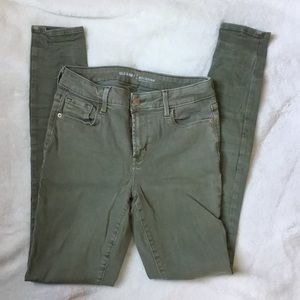 Old navy olive green rockstar jean 6 TALL VGUC